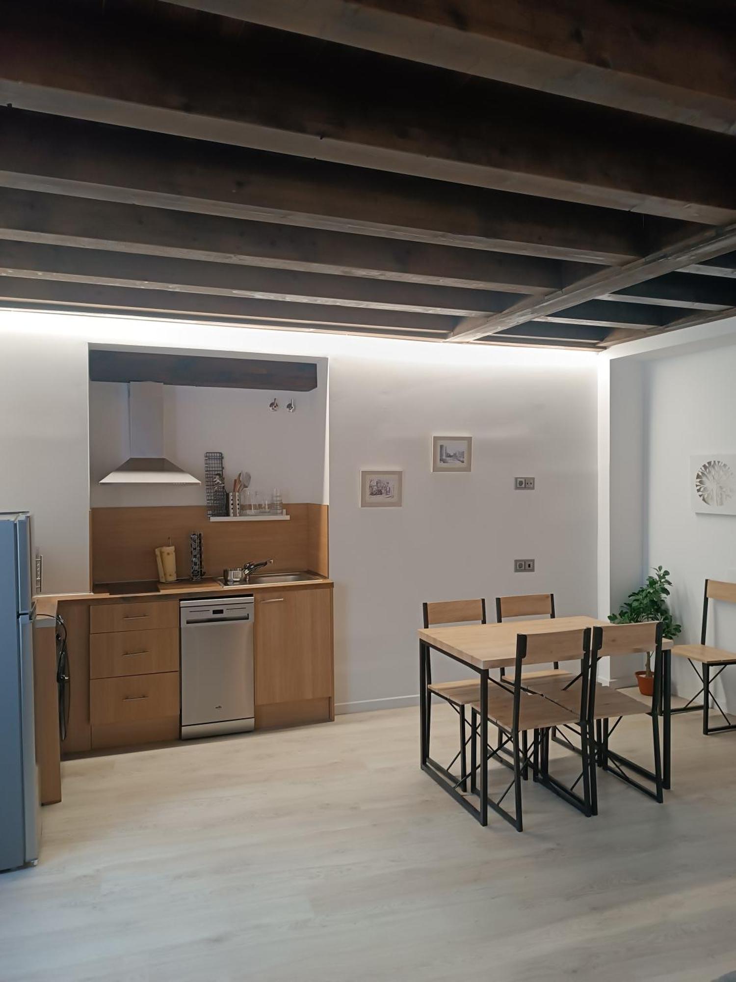Apartamentos Turisticos Avila Puerta Del Puente 1-3 Exteriér fotografie